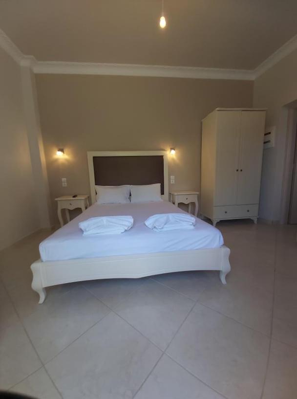 Konstantinos Apartments Ammoudia Room photo