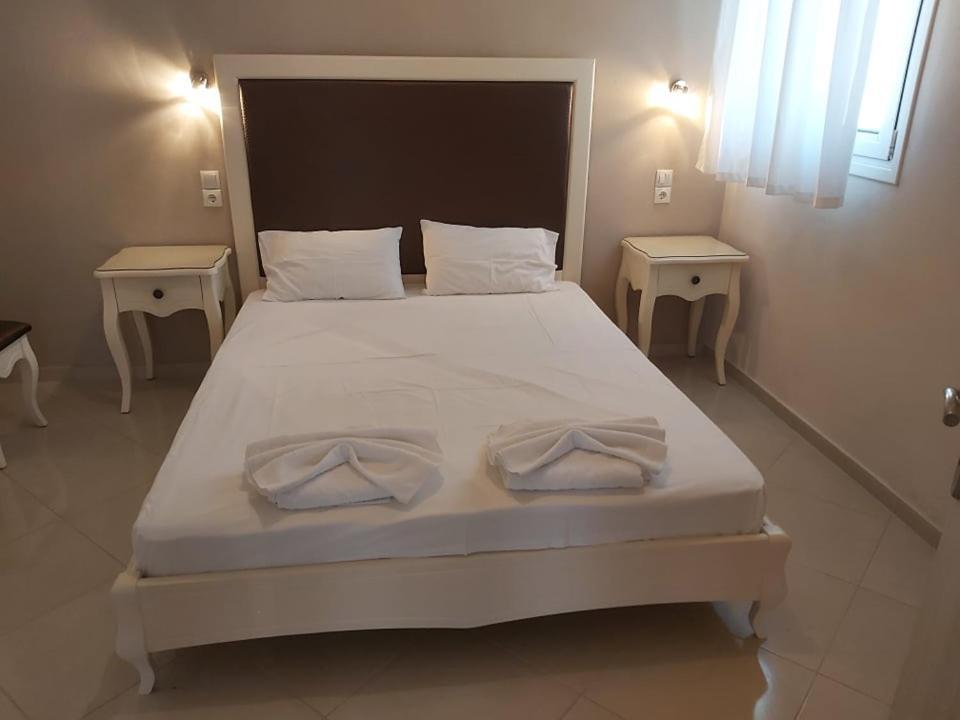 Konstantinos Apartments Ammoudia Room photo